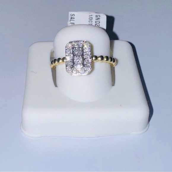 Jewelry - 10k Solid Gold Real Diamond Engagement Ring, Bridal Wedding ring, Free Appraisal